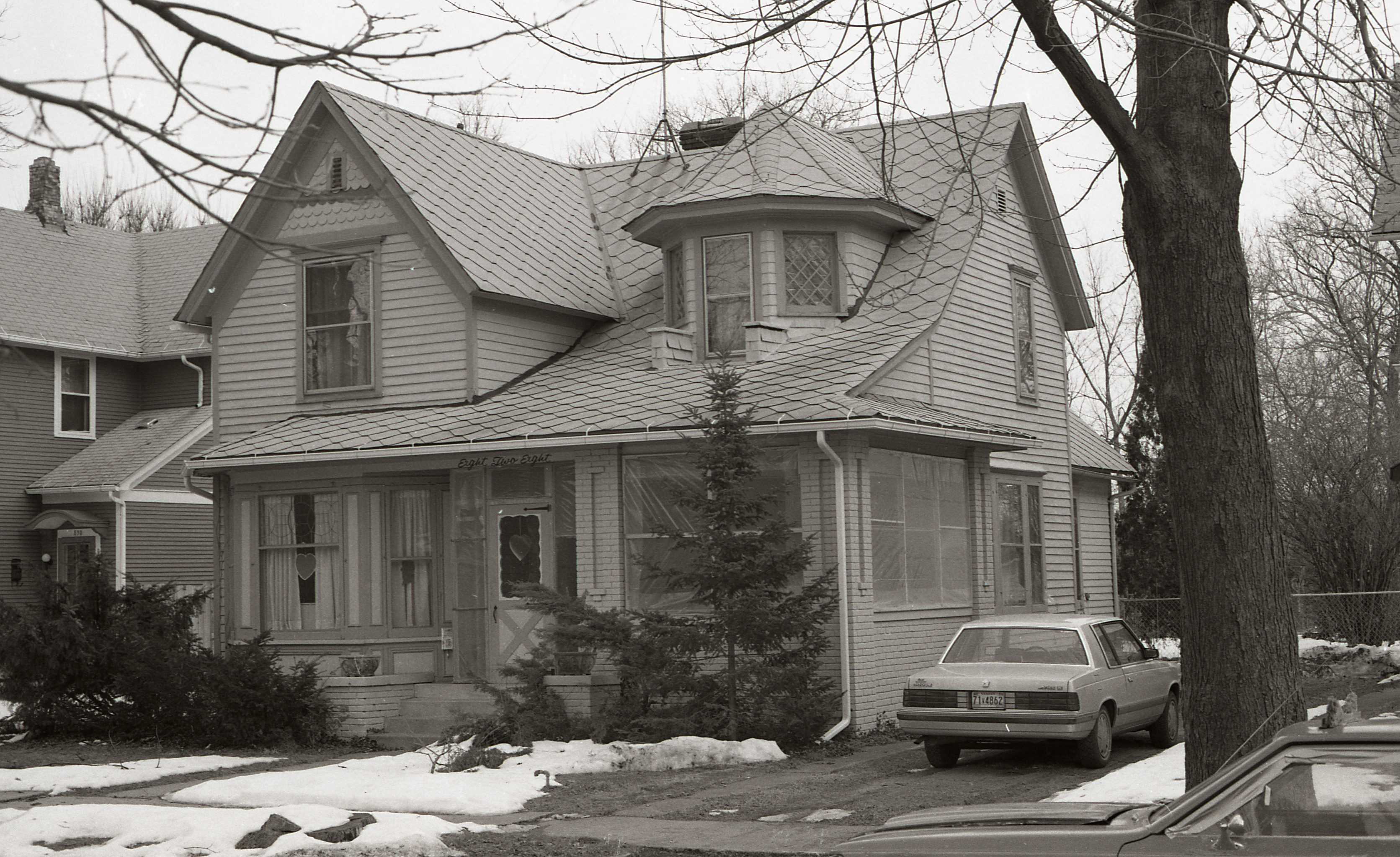 828 Park Avenue